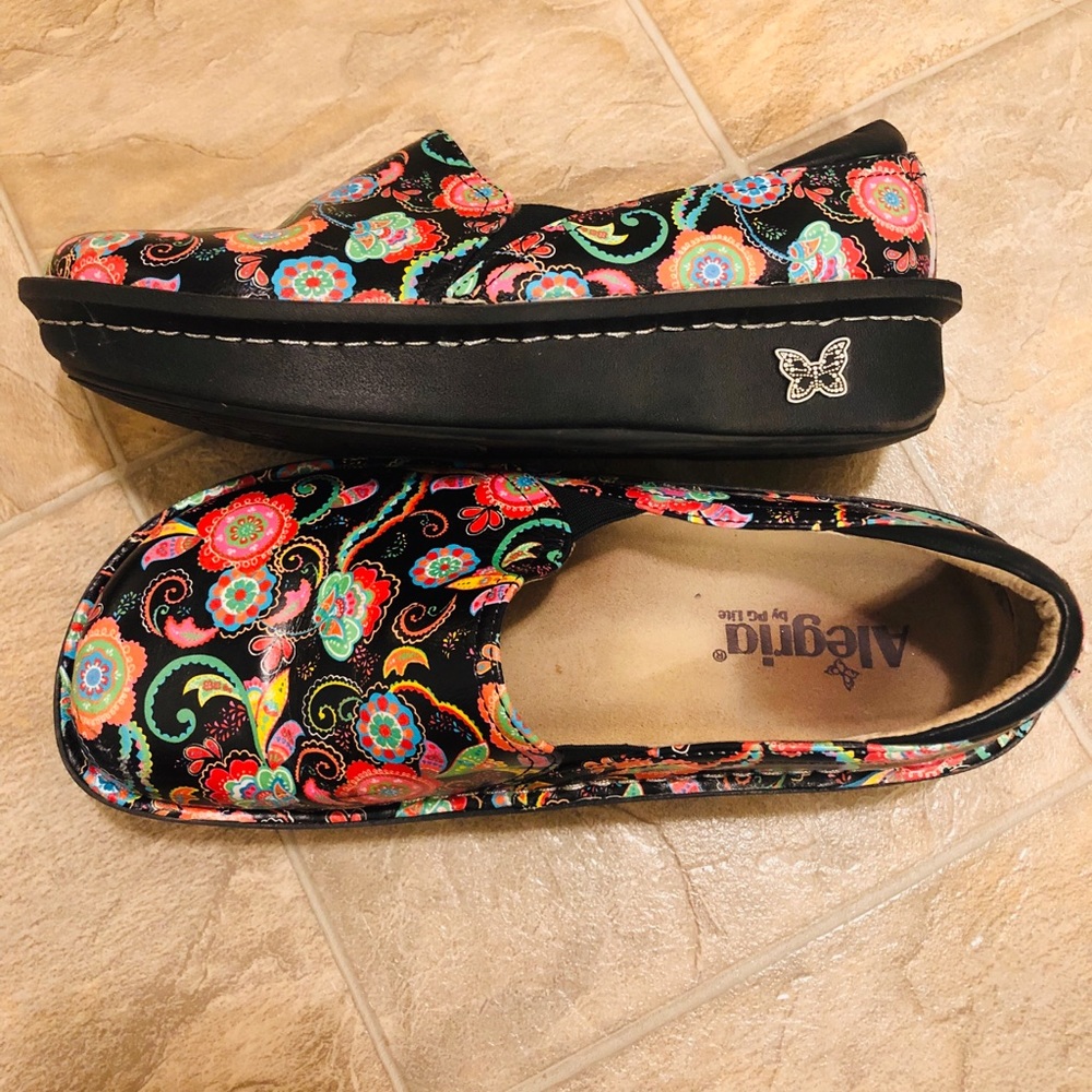 Algeria “Debra” style clog size 39